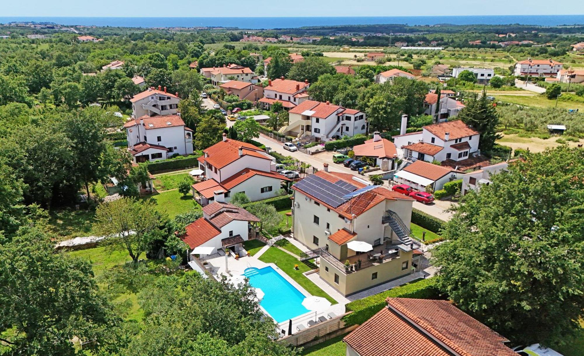 Apartments Pilic Rosini Exterior photo