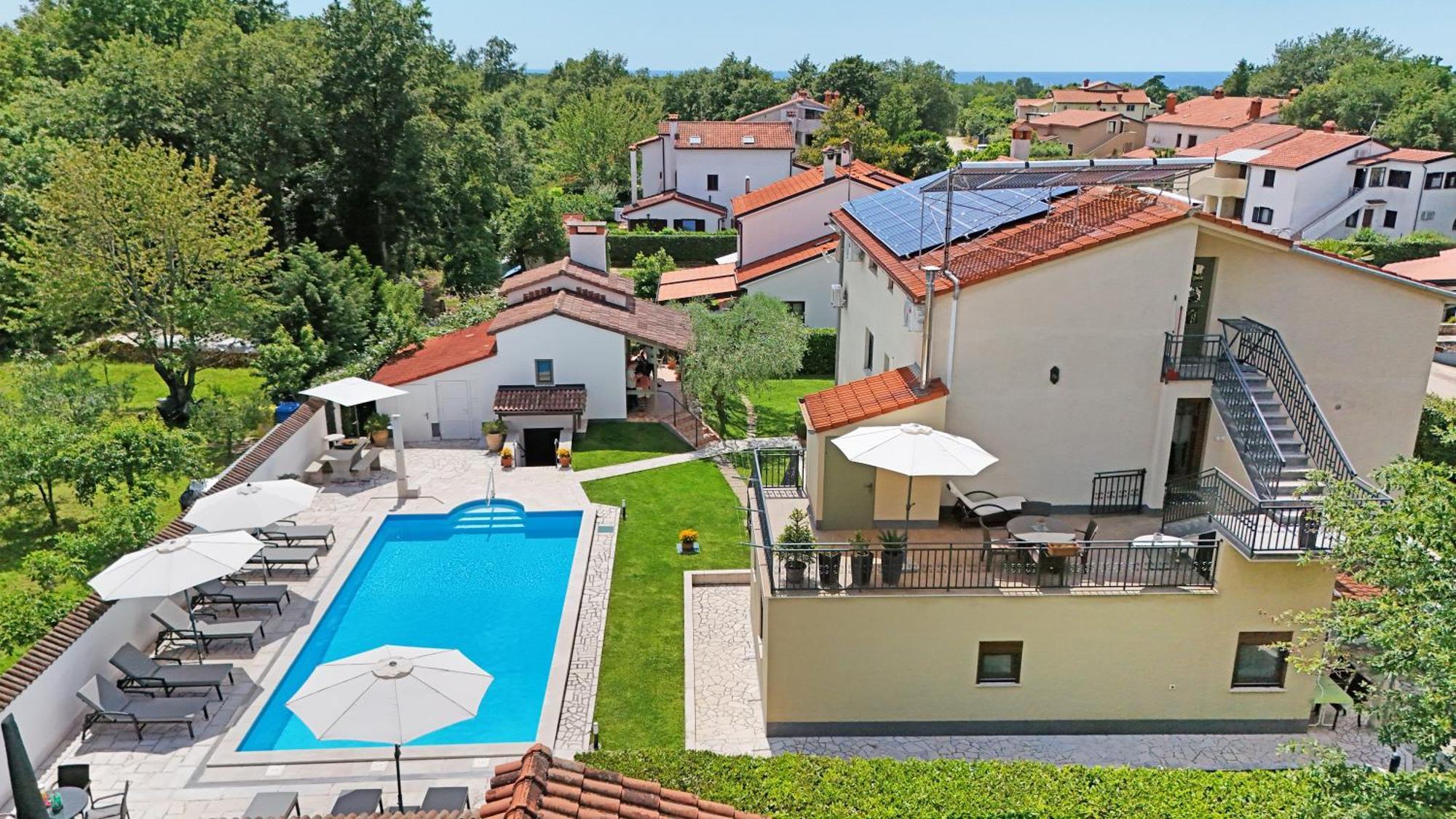 Apartments Pilic Rosini Exterior photo