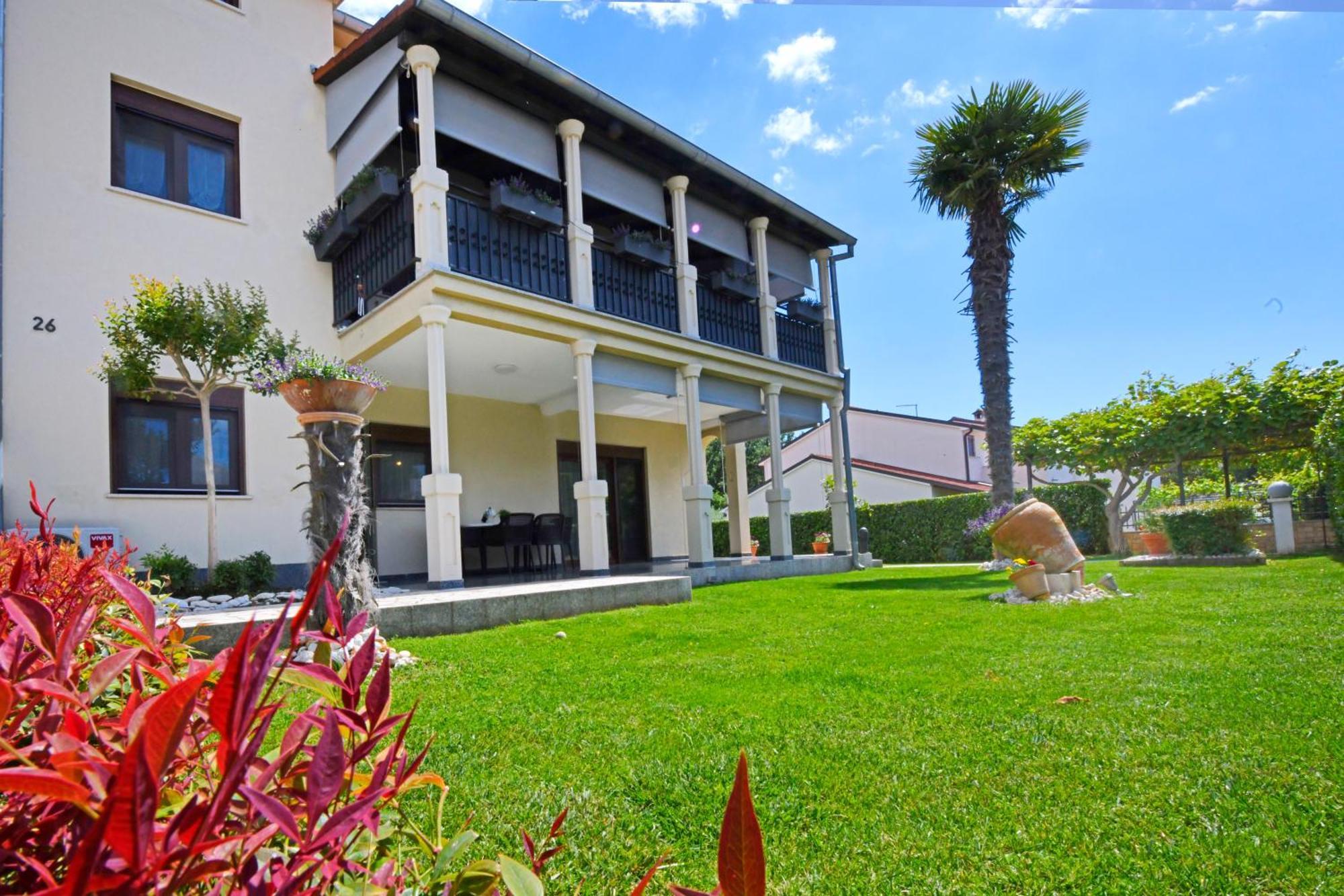 Apartments Pilic Rosini Exterior photo